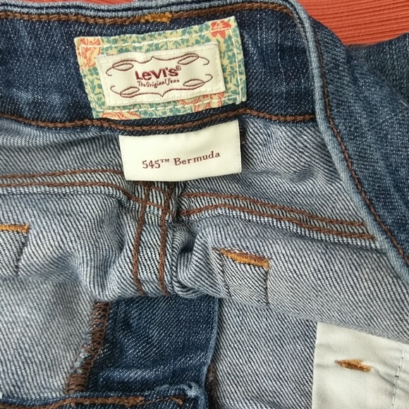 Levi's 545 Bermuda Jeans shorts - Picture 2 of 5